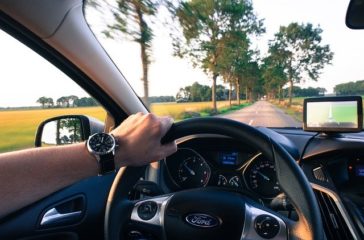 driving-2732934_640 driving-2732934_640