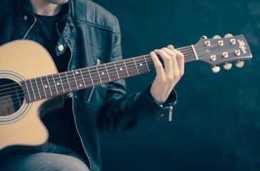 guitar-756326_640
