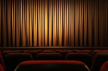 movie-theater-4609877_640
