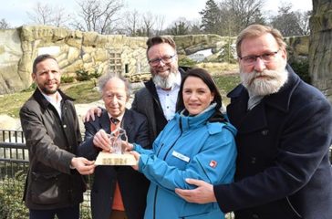 Zooaward1