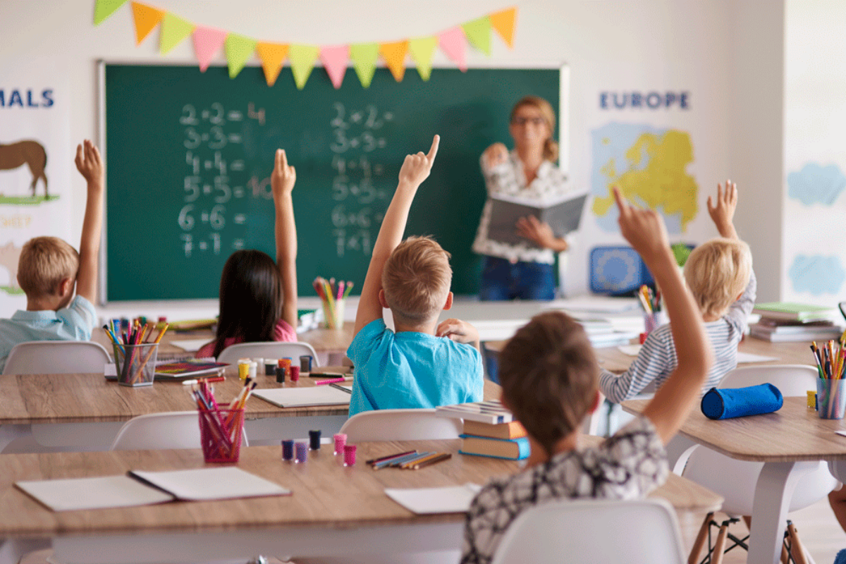 students-knowing-the-right-answer-web