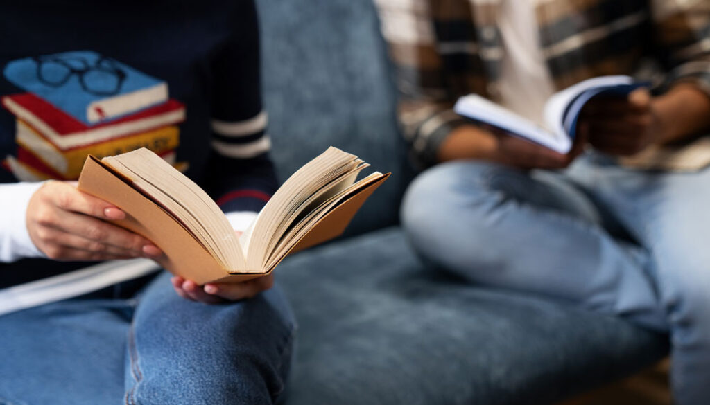 authentic-book-club-scene